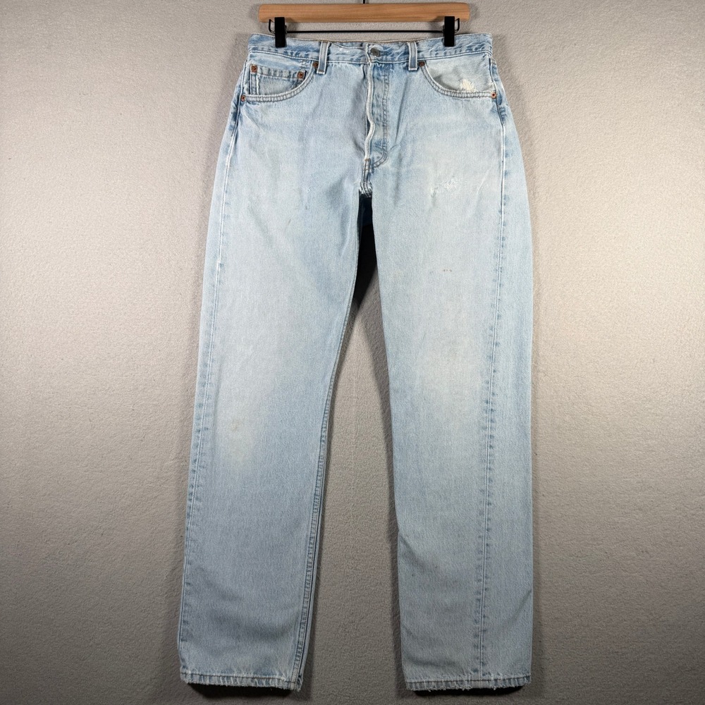 Vintage Levis 501 Made in USA Light Wash Straight Leg Jeans 1996 32x31